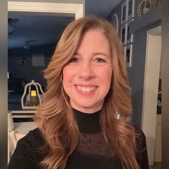 Meet your Posher, Stacy - Picture 1 of 1